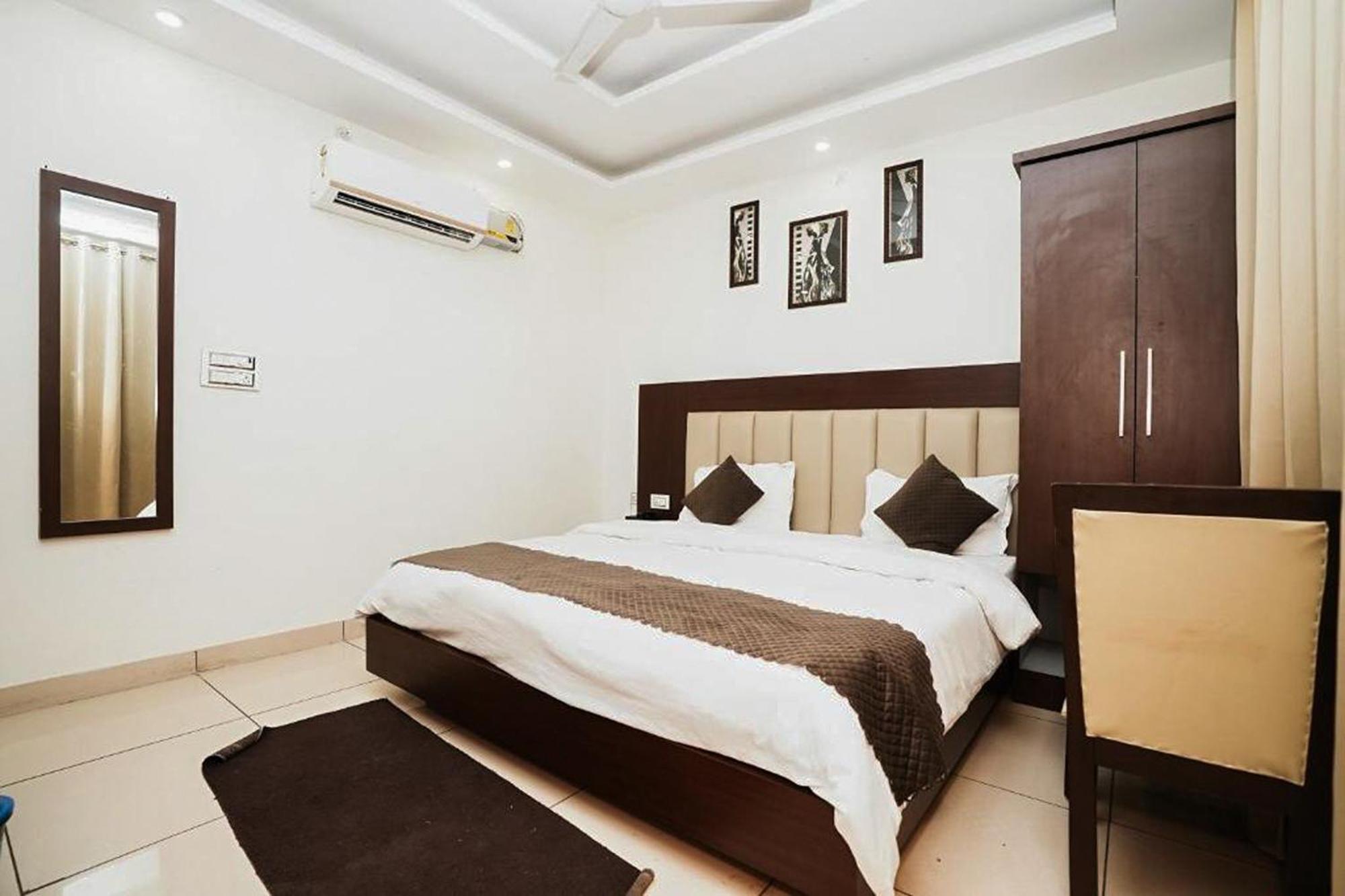 Hotel The 7 Seas Rishikesh Exterior photo