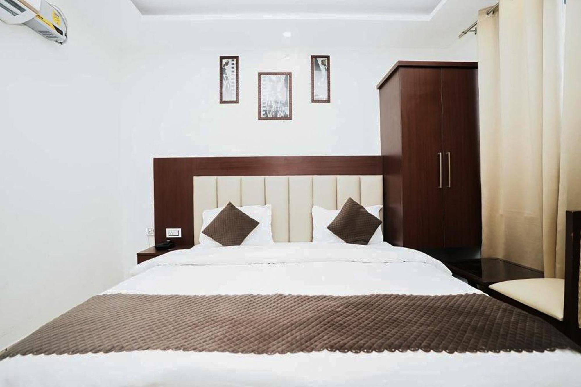 Hotel The 7 Seas Rishikesh Exterior photo